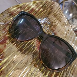 Oversized Tortoise shell sunglasses (like new)
